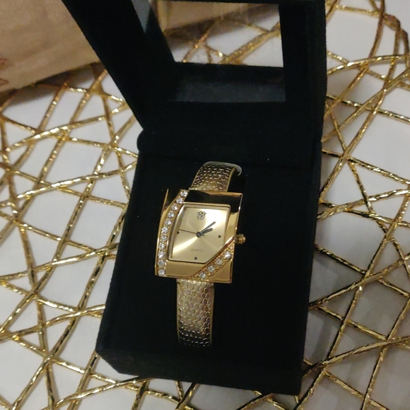 🧐Watch🧐 - Picture 2 of 4